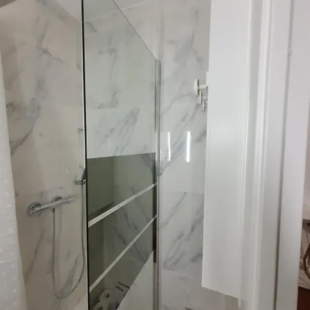 Apartment A 50m De La